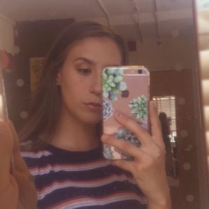 Meet your Posher, Caitlin